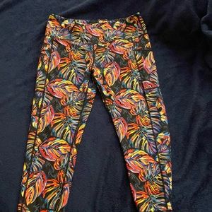 RETIRED CVG Tropic Like It’s Hot Capris-Large